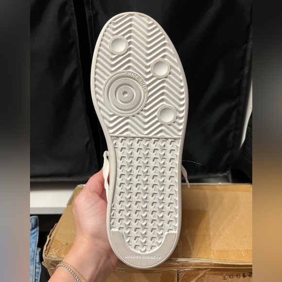 Golden Goose Pure Sneakers - Picture 2 of 9